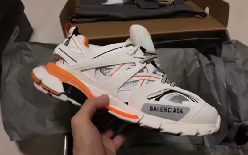 【独家实拍】balenciaga 巴黎世家 track 老爹鞋 白橙
