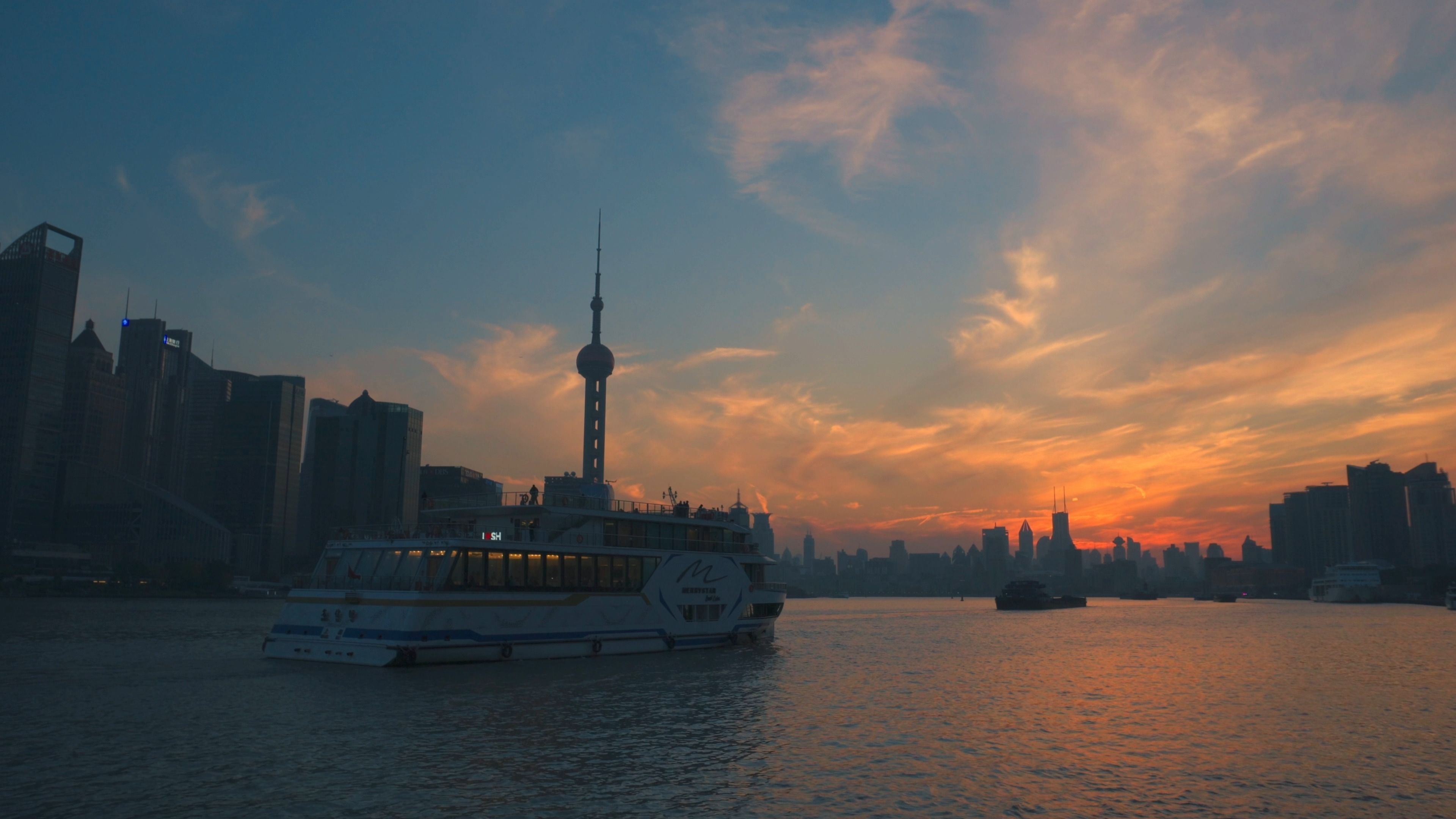 【vlog/4k】上海北外滩 | 轮渡上的日落与晚霞