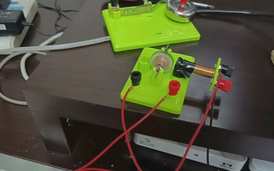 用电学试验箱自制交流串激电机
