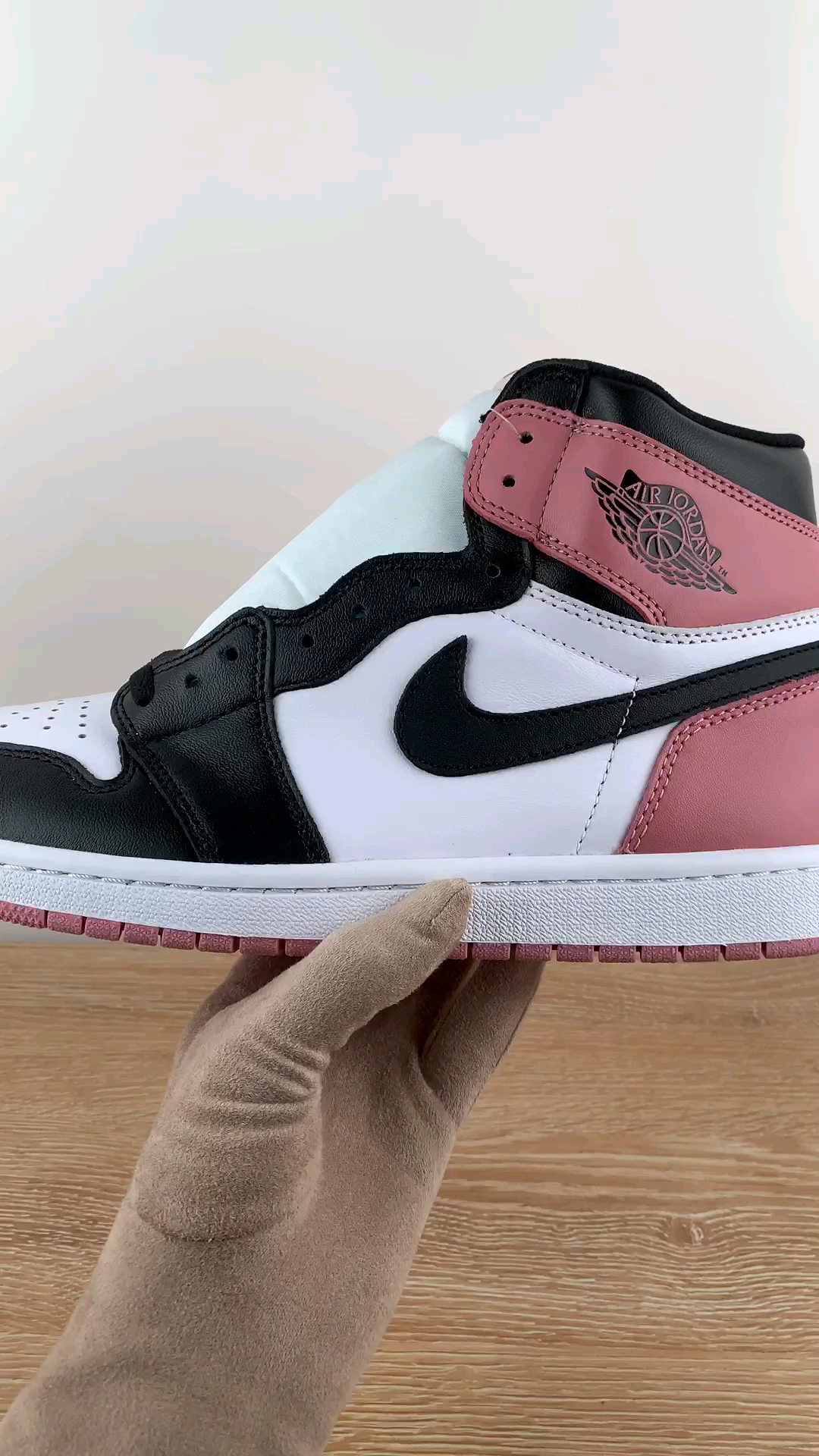 是双狠鞋哦,aj1 脏粉黑脚趾_哔哩哔哩 (゜-゜)つロ 干杯~-bilibili