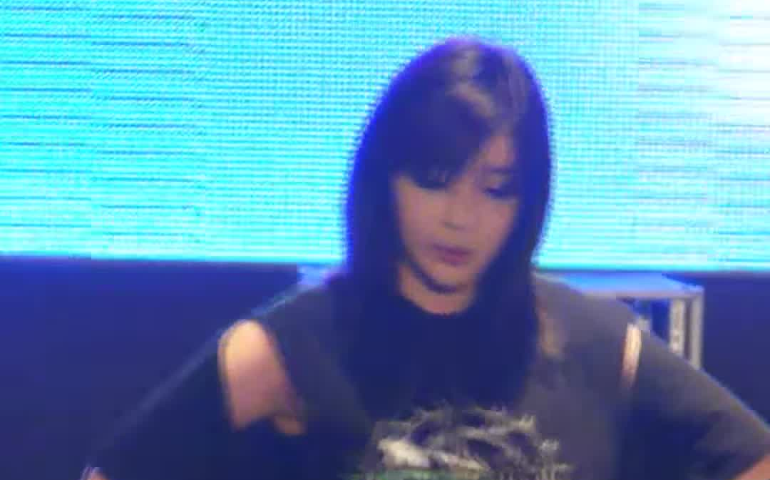 [图]【2NE1/bom】130521 I AM THE BEST (BOM ver.) [TTWO]