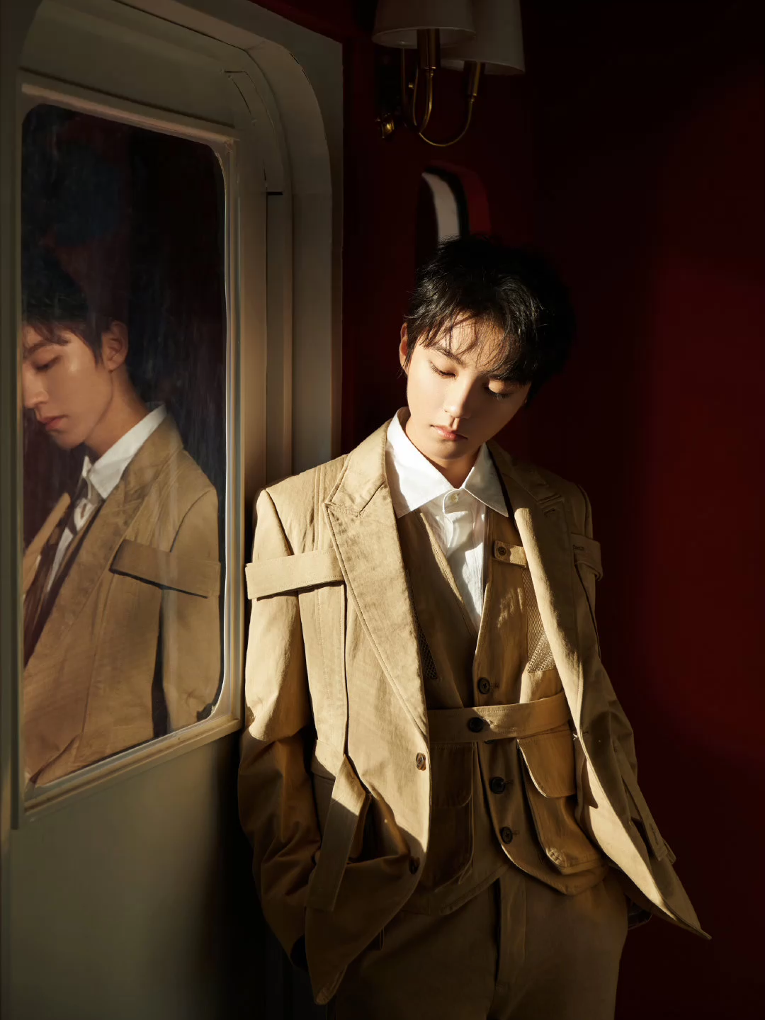 【王俊凯】这套图有民国少爷那感觉了_哔哩哔哩_bilibili