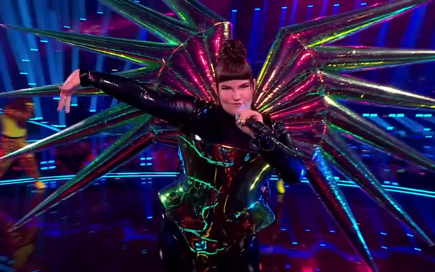 [图]Netta - You Spin Me Round (Like a Record) [Live from Eurovision 2023]