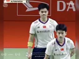 Descargar video: 王昶知不知道他发球时候后面梁伟铿是这样的…