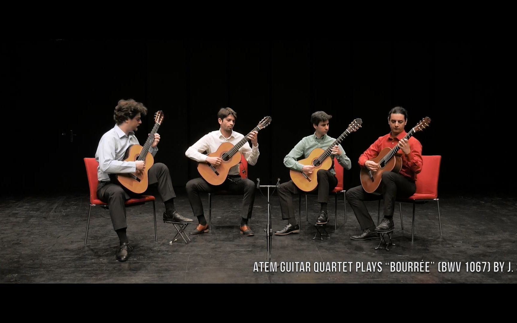 [图]【古典吉他】四重奏 巴赫 布雷舞曲 Bourrée BWV 1067丨Atem Guitar Quartet