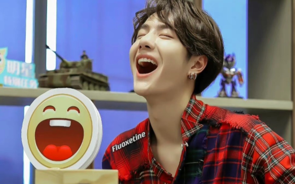 王一博还是那个逗比的可爱少年烦恼粉碎机有没有