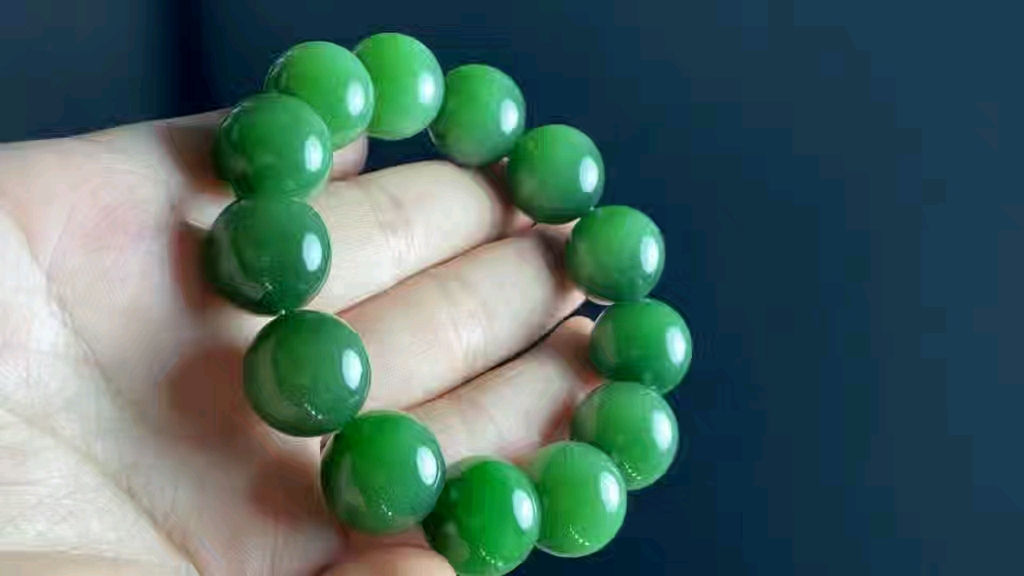 和田玉碧玉精品猫眼手链 俄碧老矿猫眼料 16厘玉珠 玉质冰润起荧光