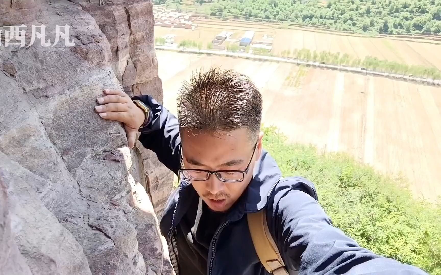 山西悬崖上1200年悬空寺，竟发现16岁少女坐化肉身，上去吓得腿软！