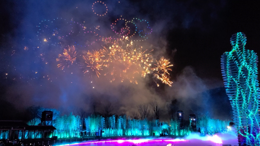 无锡拈花湾灯光烟花秀