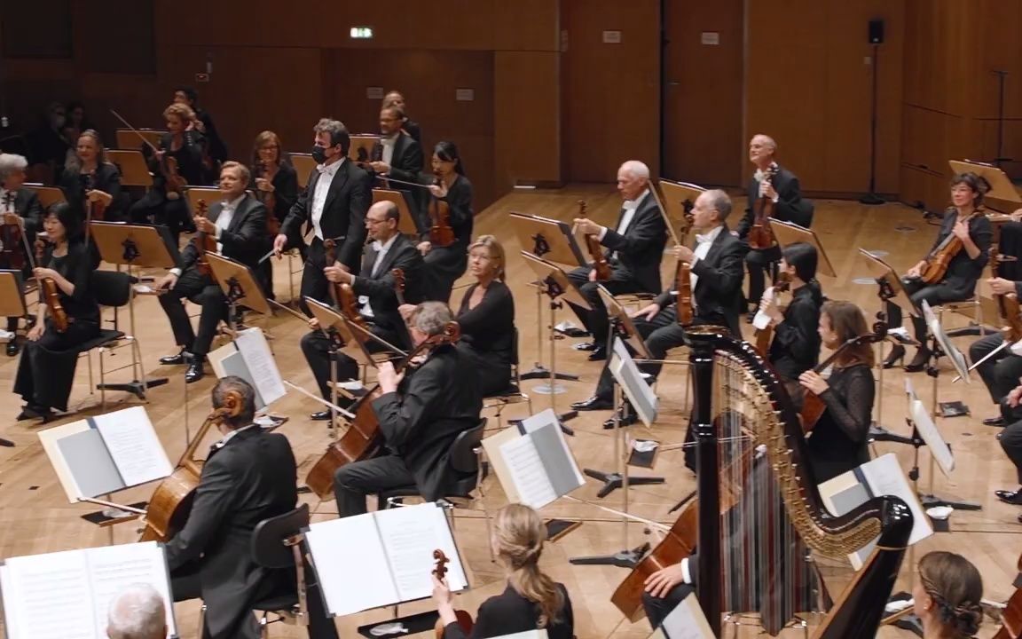 [图]Jakub Hrůša - Richard Strauss Eine Alpensinfonie, op. 64 赫卢萨指挥阿尔卑斯山交响曲