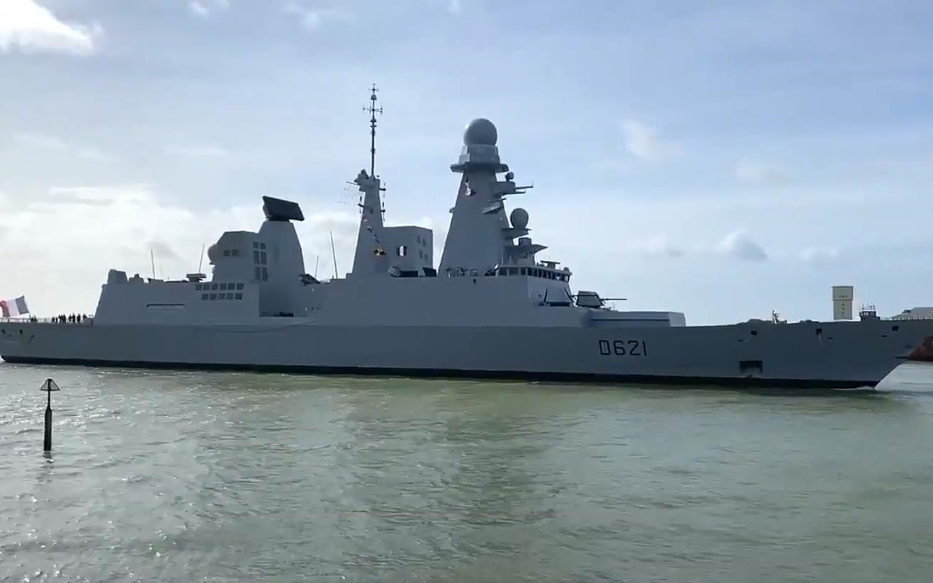 【法国海军】地平线级驱逐舰"骑士保罗"号(d-621)抵达朴茨茅斯(2020/3
