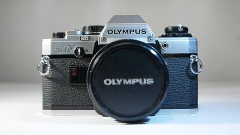 保存版】 OLYMPUS 【動作確認済】 OM10 y c0525-4x フィルムカメラ