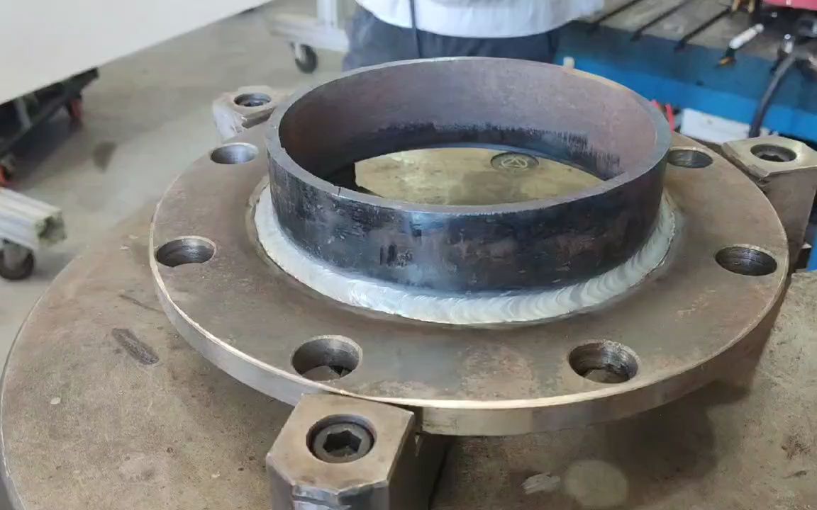 机器人管道法兰焊接工作站