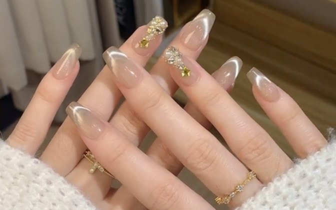 猫眼美甲 这高级感谁能不爱呢#超好看的美甲#仙女必备#美甲款式推荐