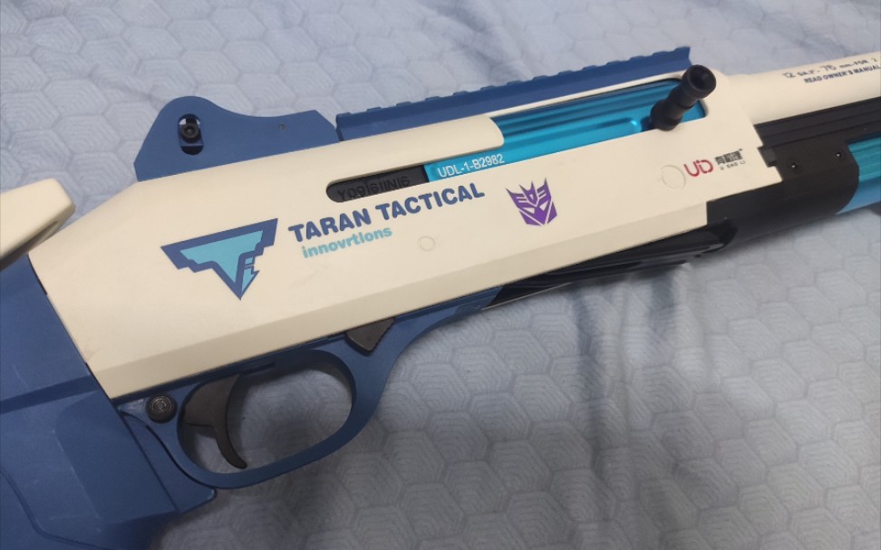 鸡鸽udlxm1014抛壳软弹玩具霰弹枪上弹抛壳演示