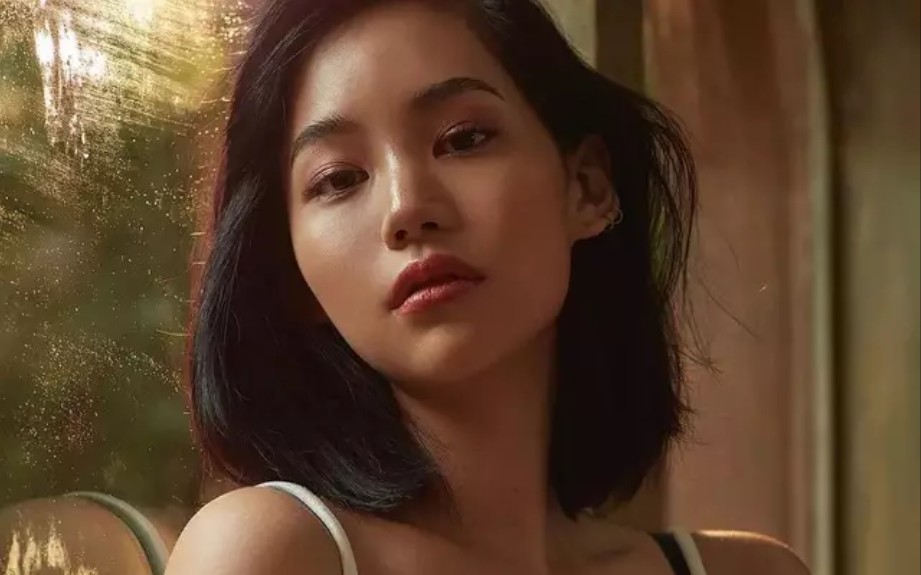 行走世间,当如是也.kitty本色出演禁忌女孩nanno