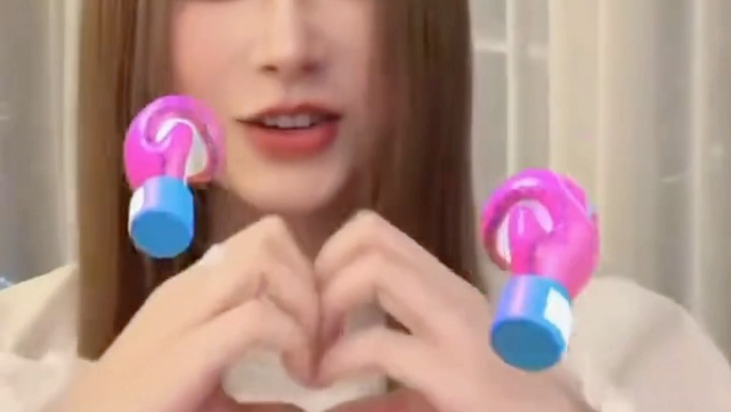 我怎么感觉花小龙值得更好的。这样的女人真。。。。