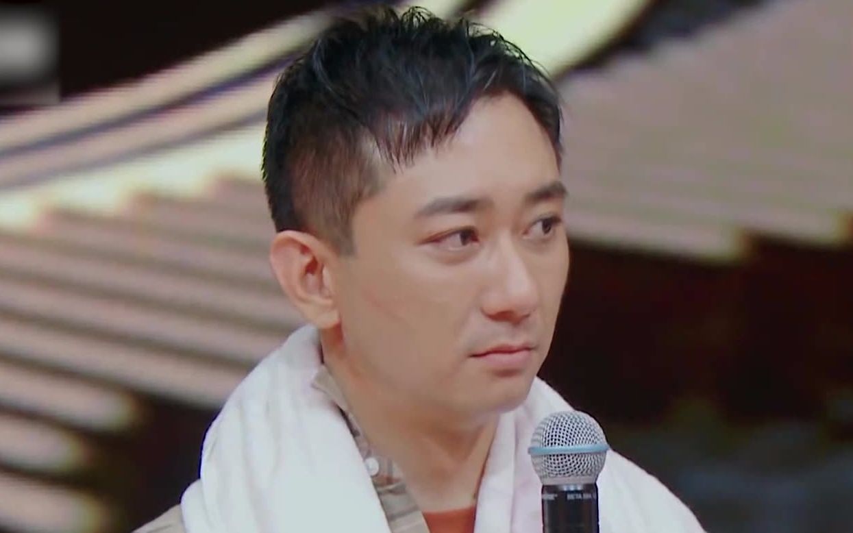 我就是演员王自健王自健拿到满星评定和刘天池拥抱太好哭