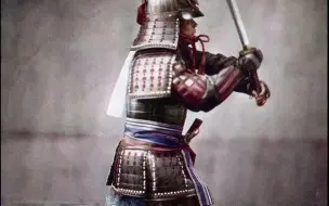 Video herunterladen: 日本武士的真实身高，目测有1米2吗？