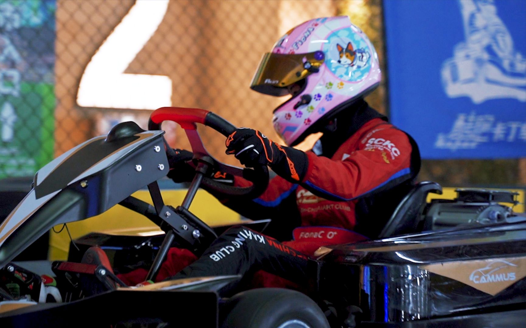 【cammus车手说24】fiona:玩卡丁车比赛并没有想象中那么的困难,只要