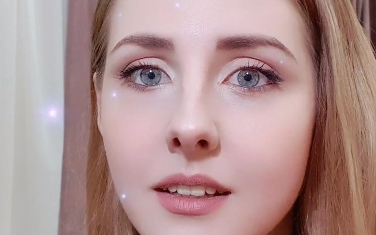 美女,百年难遇,俄罗斯姑娘---阿莉莎 第四集 2021-04-19俄罗斯教主