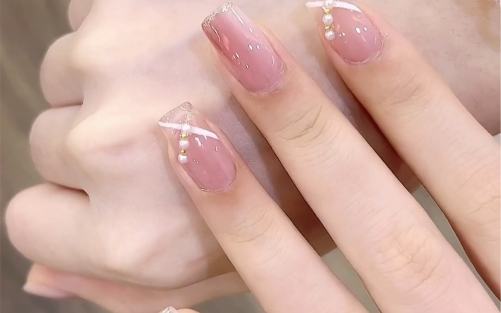 春日限定温柔系美甲#超好看的美甲#仙女必备#美甲款式推荐#高级感美甲