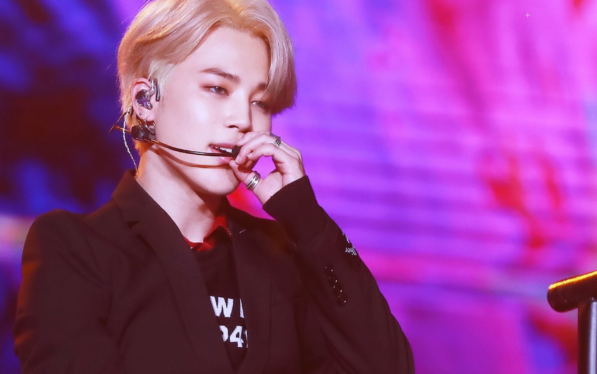 【bts朴智旻】这该死的魅力,这个男人只要待在舞台上就很危险呐!