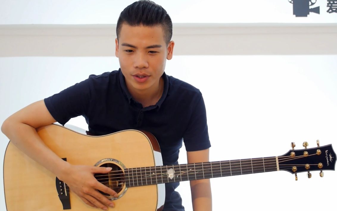 吉他教学 必学第七课【纸短情长】扫弦练习.爱上吉他室