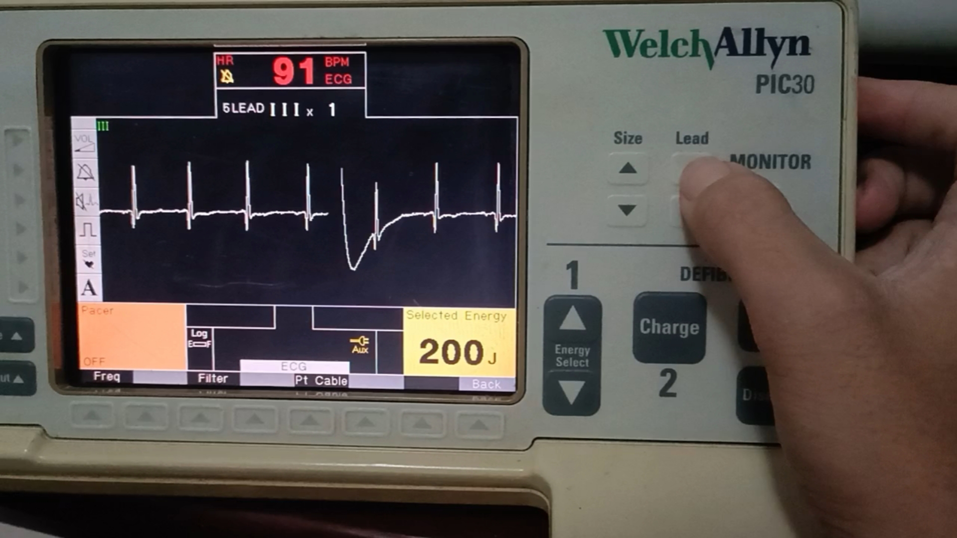 除颤仪监护功能测试