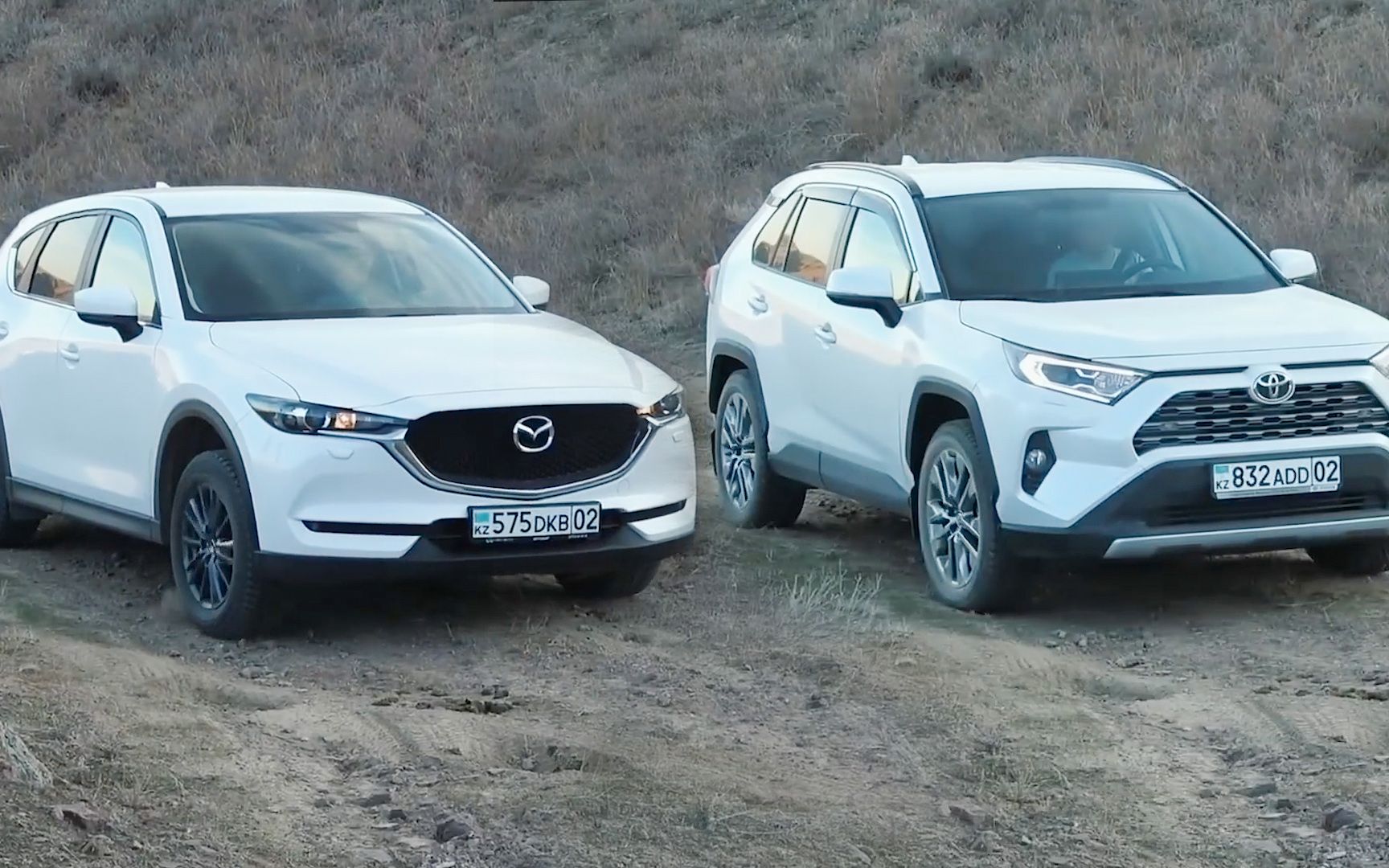 20万级别suv越野对比,丰田荣放对比马自达cx5,差距实在是太大了_哔哩