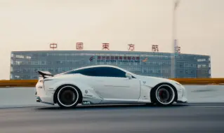 Download Video: 我说这就是国内第一帅 4K  LC500h LBWK Airlift Lexus By InTouchbale