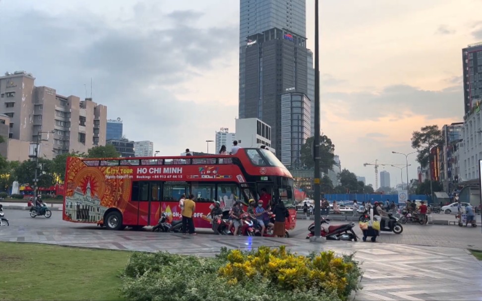 [图]漫步在胡志明市（2022)－越南街景｜Vietnam，Nguyen Hue Walking Street，District 1，Ho chi minh city