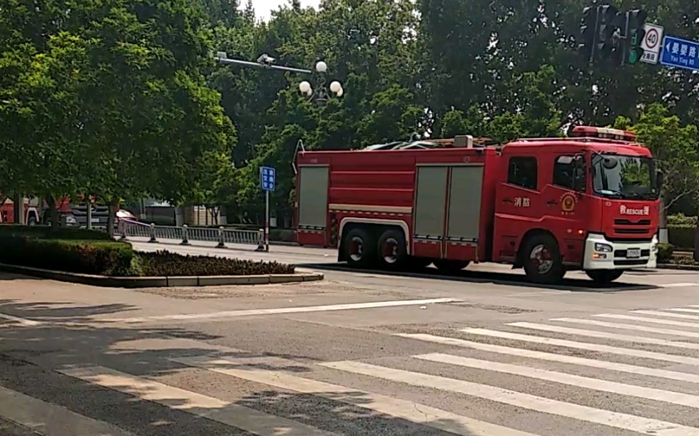 消防车出警警笛图片