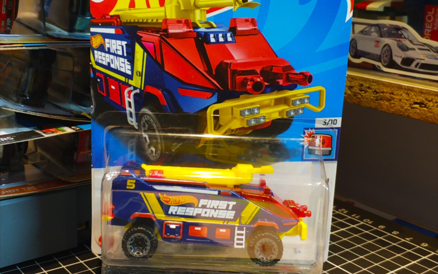 9号消防车 风火轮合金小车