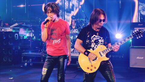 4K激爽】B'z - DIVE @ Showcase 2020 - 5 Eras 8820 - Day 4_哔哩哔哩_