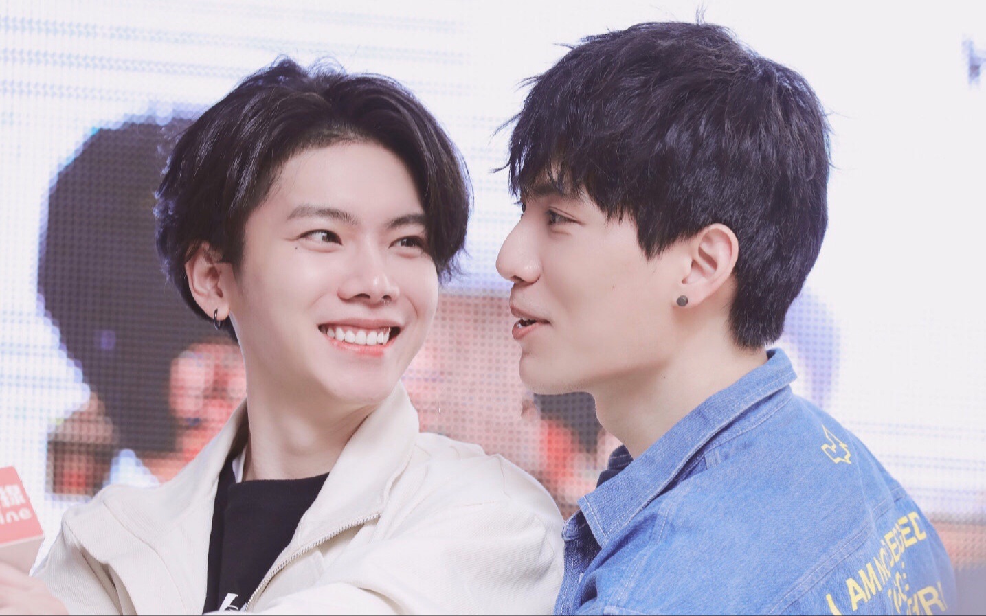 【samyu】爱就是看见他笑,你也忍不住上扬的嘴角