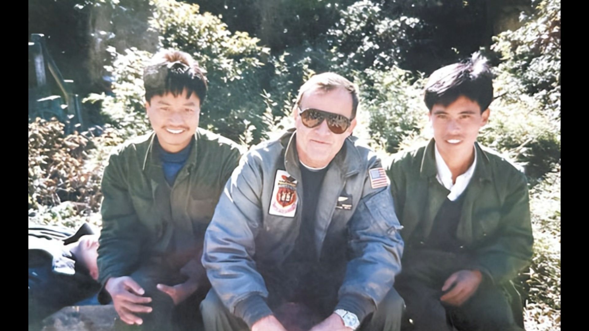 1996年，两位广西农民采药迷路，意外发现轰动中美