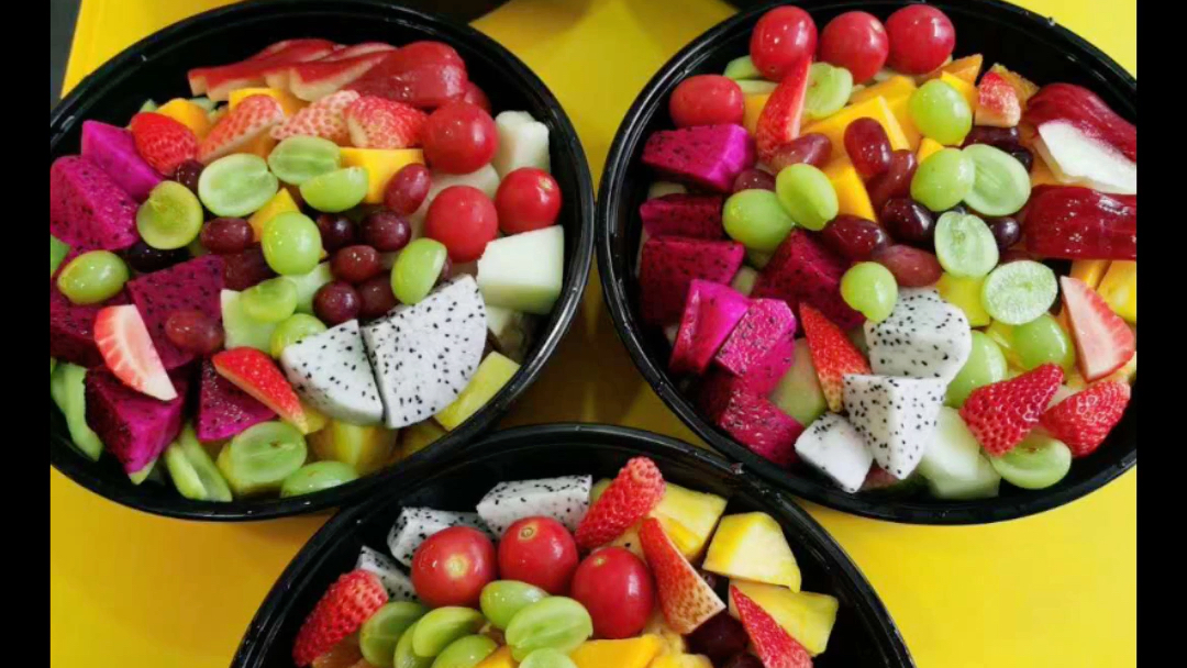 匠心鲜果体育东店承接各种各样水果拼盘公司下午茶聚餐会议活动纯榨