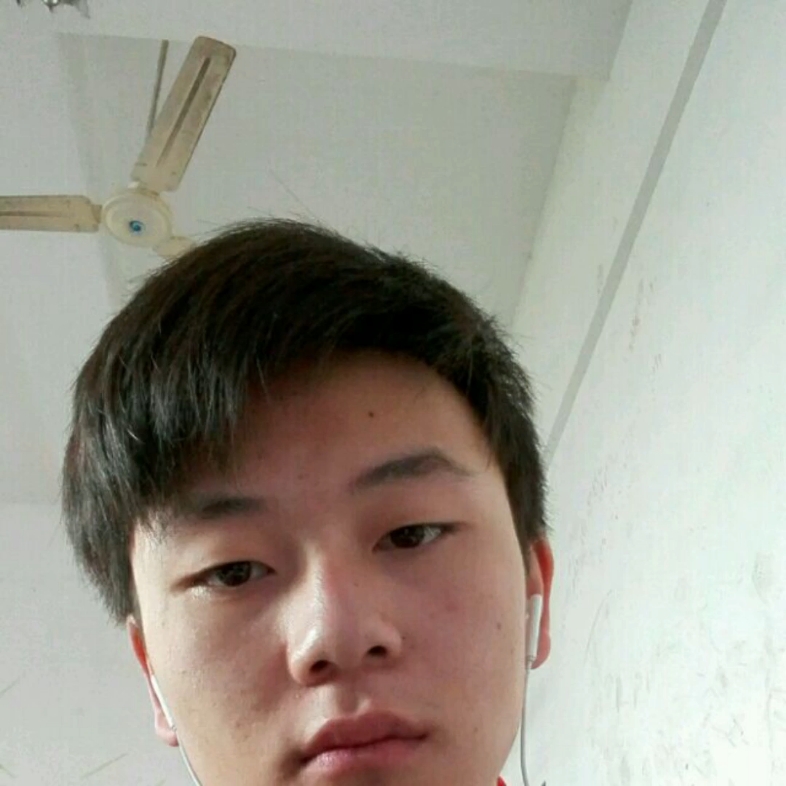 一颗勇敢的心一双空洞的眼神一具抗噪的身体一张无所畏惧的脸两只
