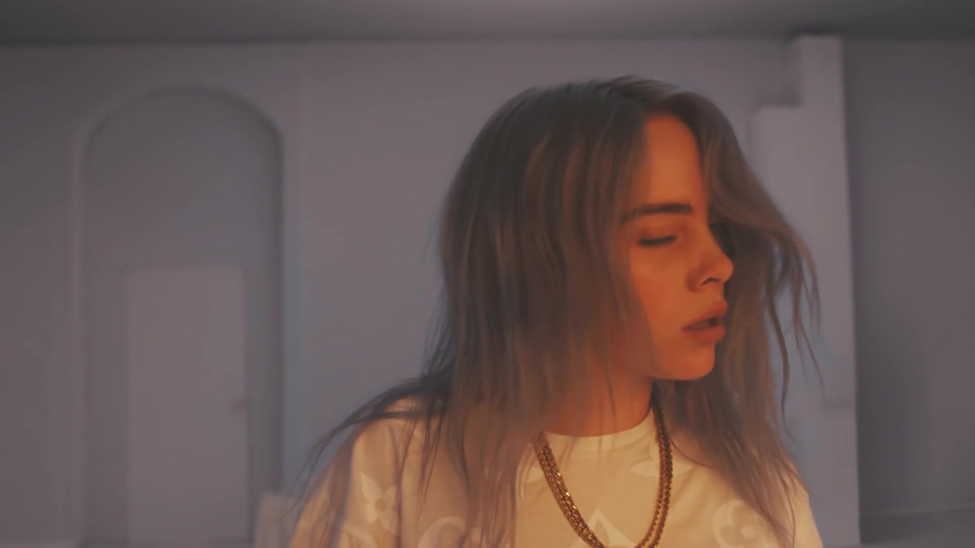 【billie eilish】 - 高清mv1080p無損畫質集合/炸燃全場/小仙女碧梨