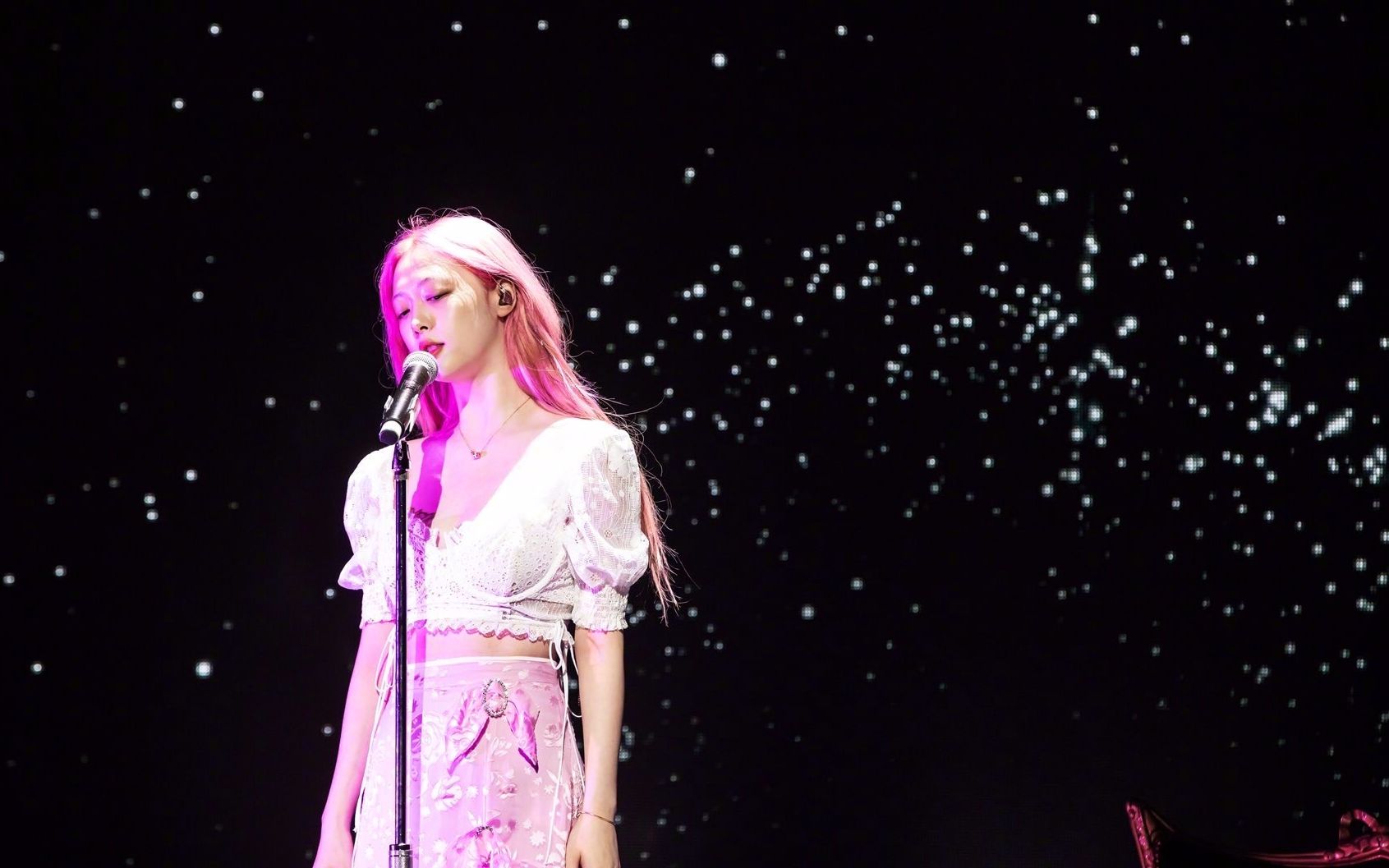 sulli (雪莉) 『 goblin 』mv解析