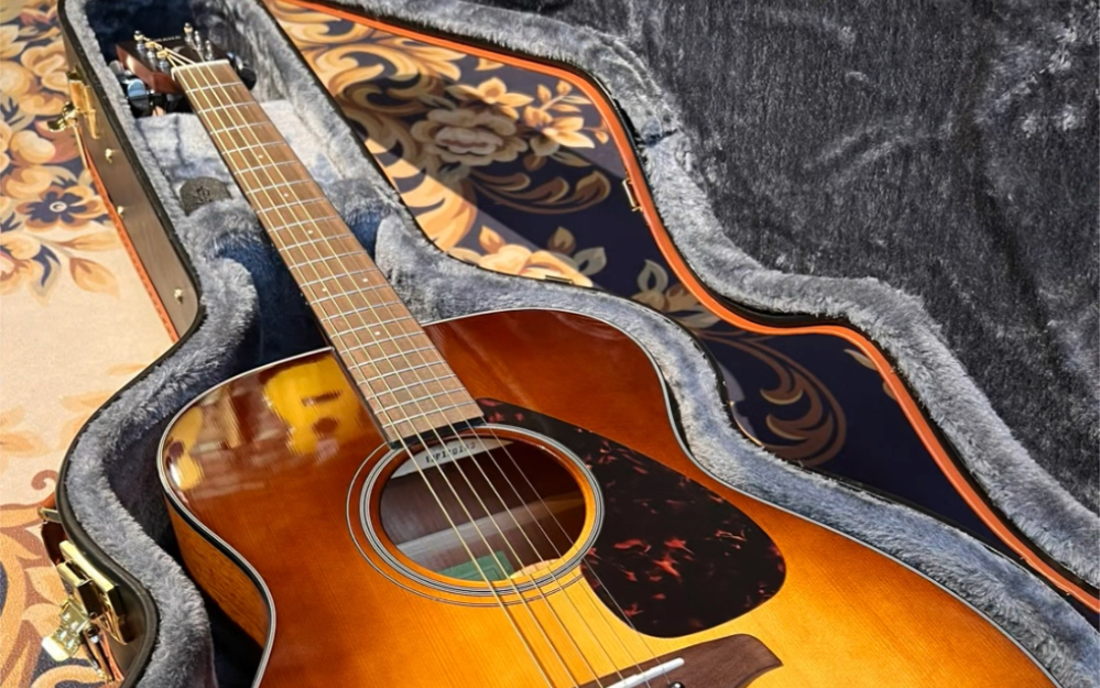 雅马哈fs800沙暴渐变色非常好看的颜色 快来选琴呀宝宝们