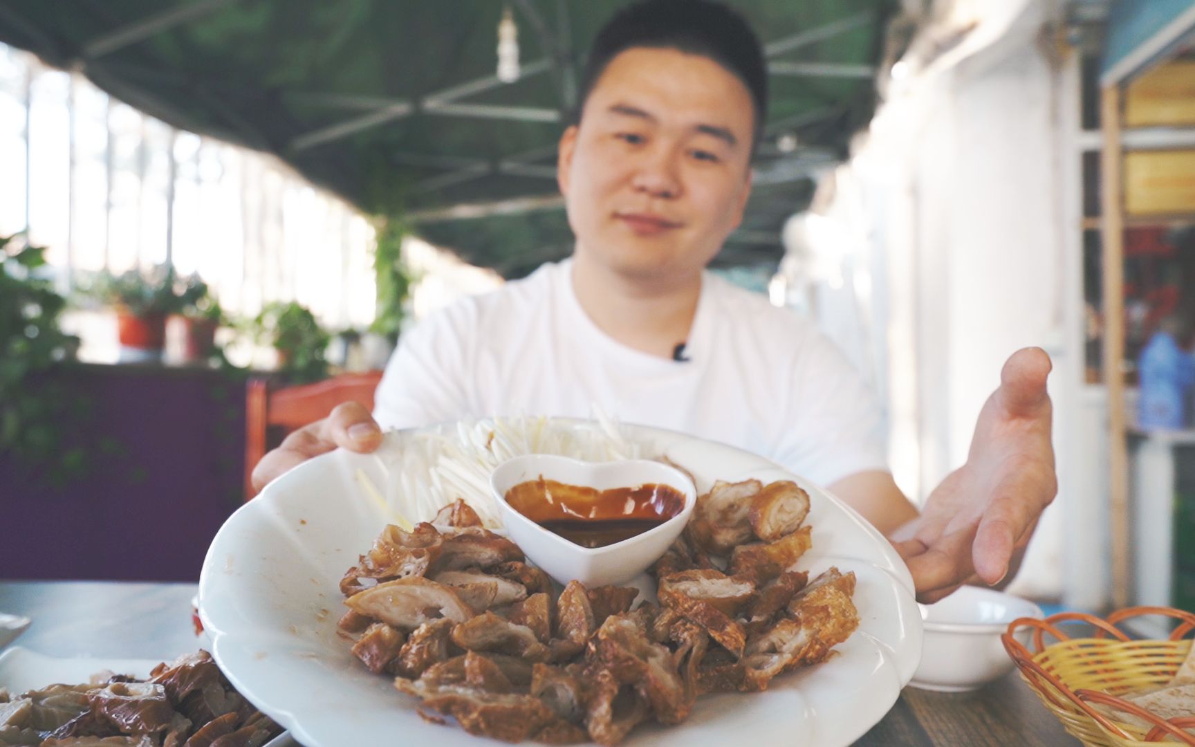 青岛特色大肠,开店30年,20多种做法,这回吃过瘾了哔哩哔哩bilibili