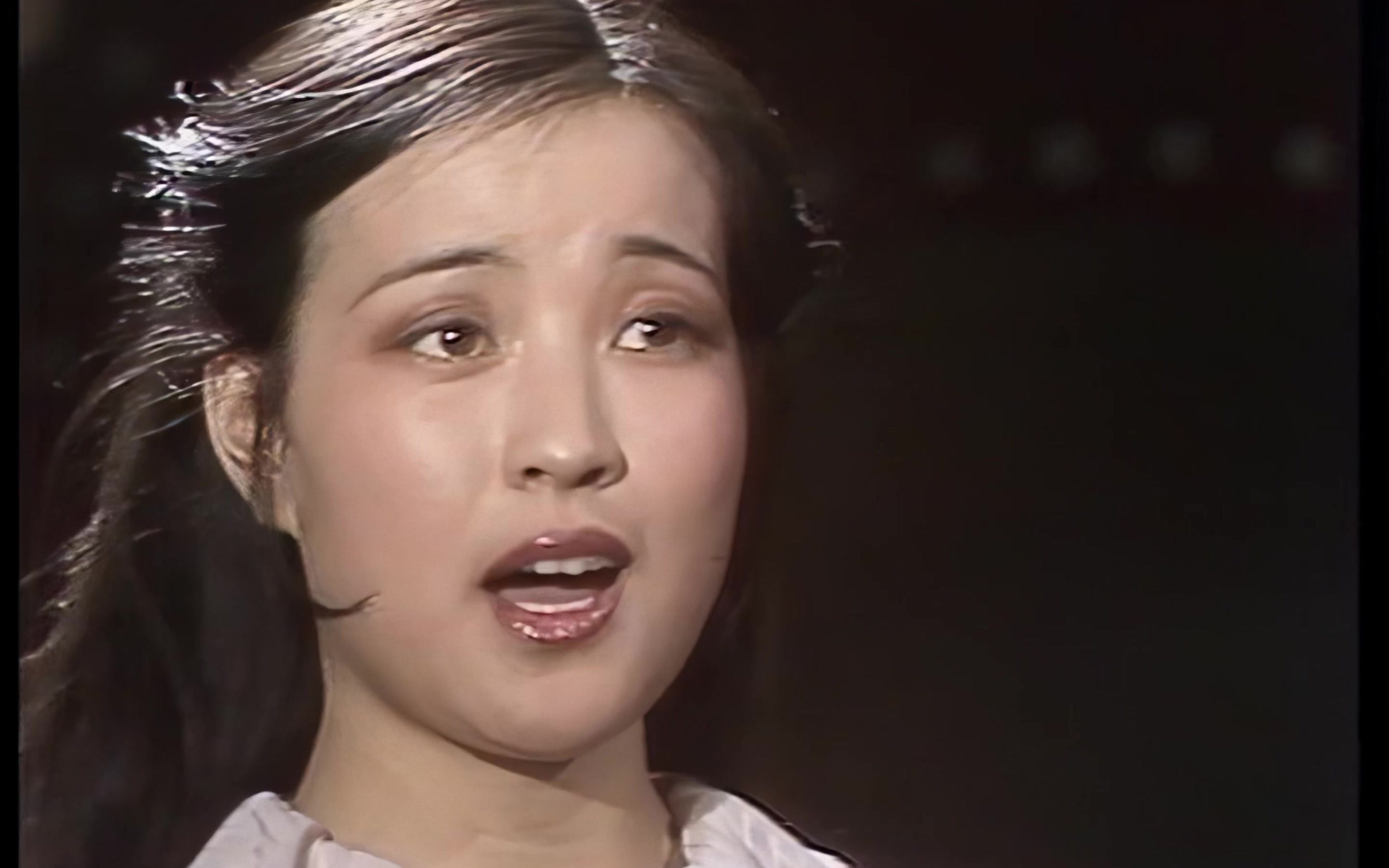 1983 春晚 歌曲 盼红军 刘晓庆