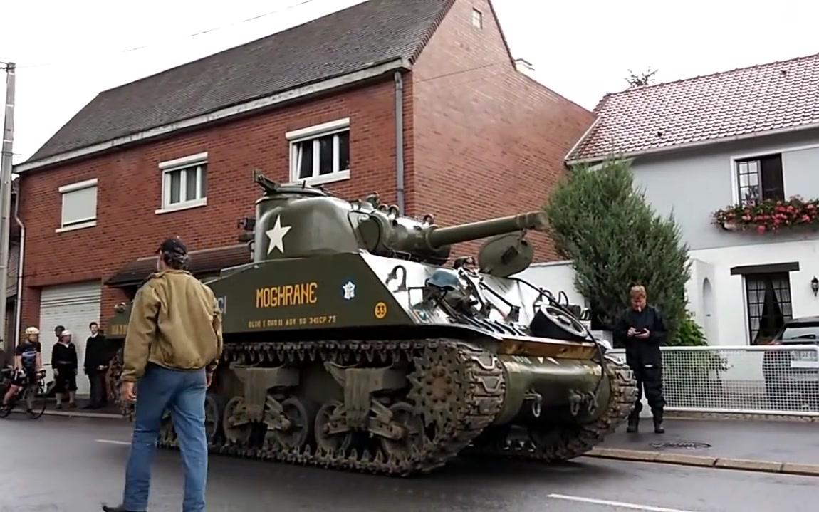 巨炮馒头谢尔曼m4a3型105毫米坦克见识一下代表真理的口径