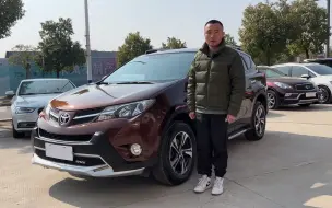 Video herunterladen: 2015年四驱新锐RAV4