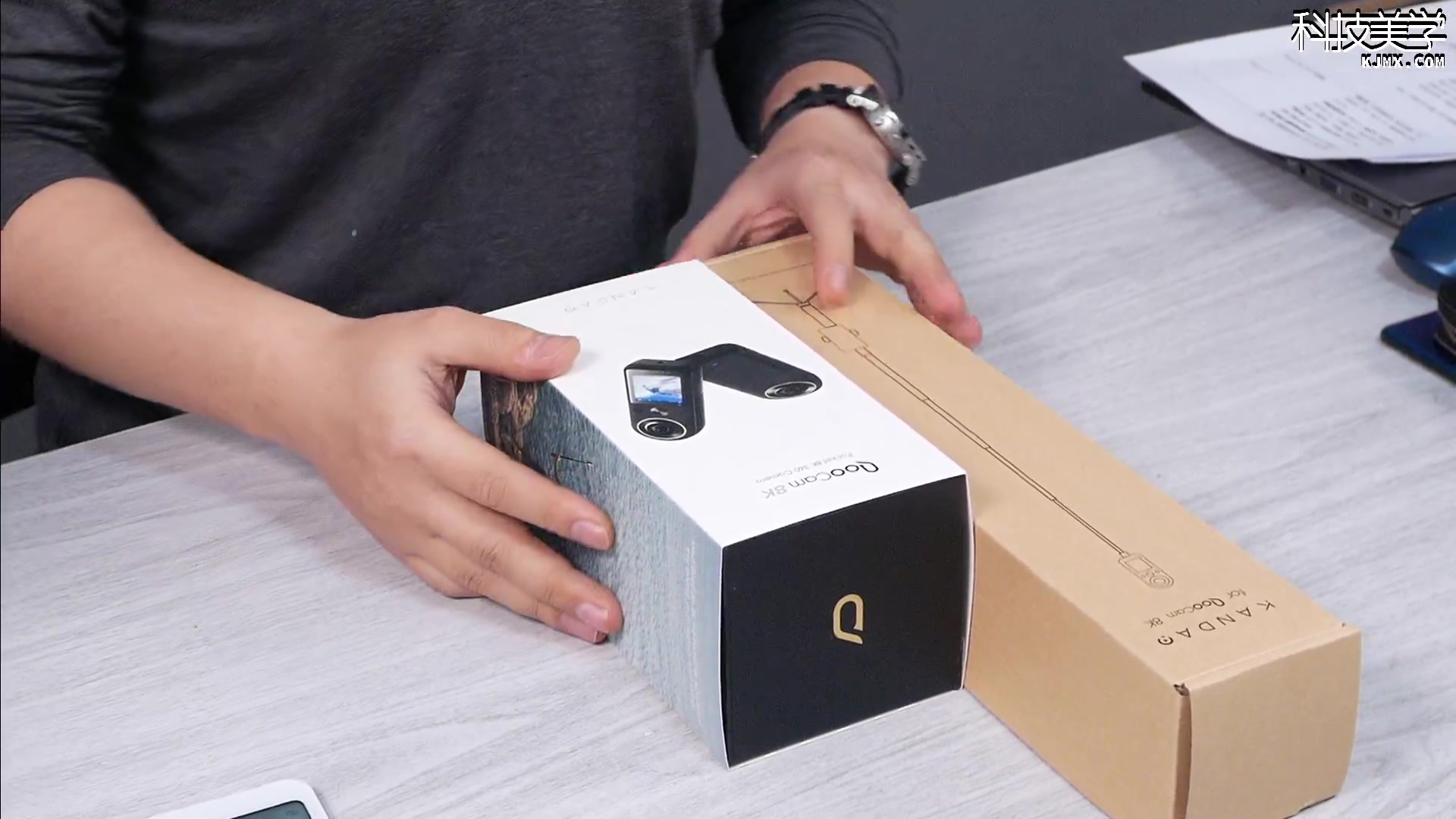 科技美学直播(那岩开箱"便宜"的全景相机)2020.1.16