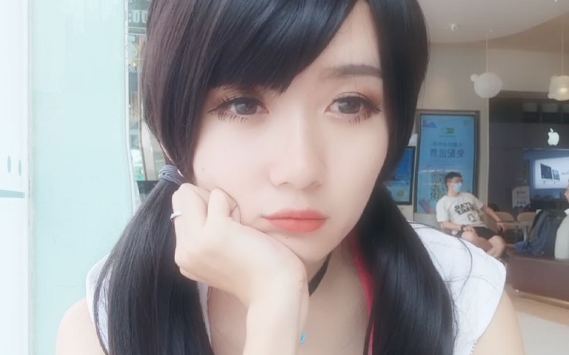 女装漫展进男厕!厕门大叔抓头抓的怀疑人生…|伪娘 哈尼九