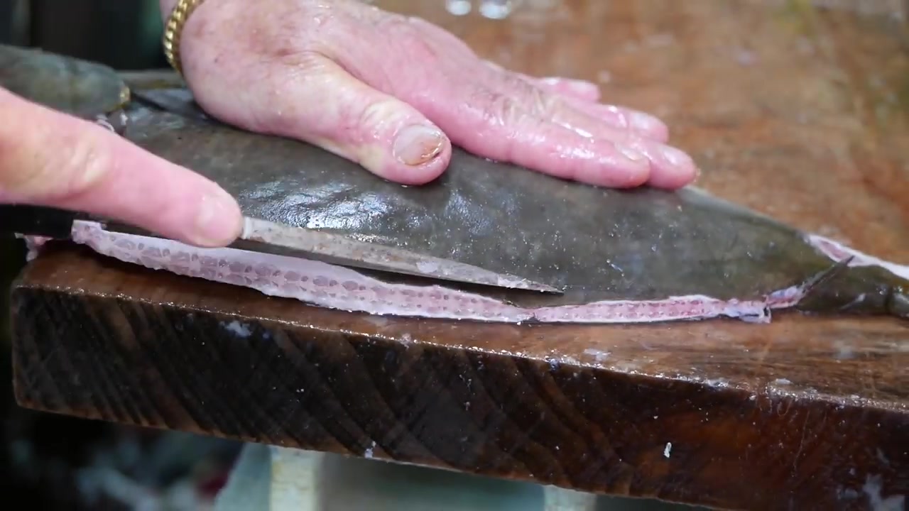 【日本街边美食】日本冲绳麒麟鱼刺身_哔哩哔哩_bilibili