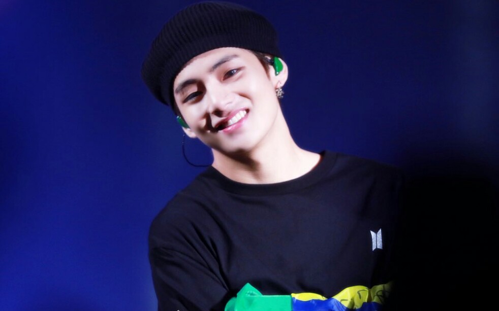 【金泰亨】拿阿米手机的神仙自拍,今天我又是一个柠檬精